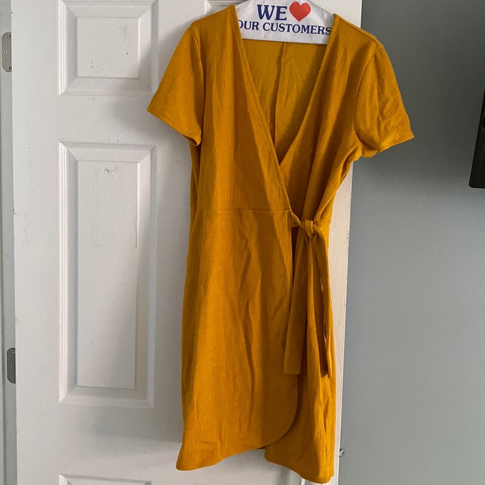 NWOT gold Jcrew wrap dress sz m
